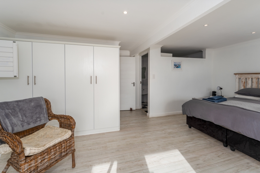 4 Bedroom Property for Sale in Simons Kloof Western Cape